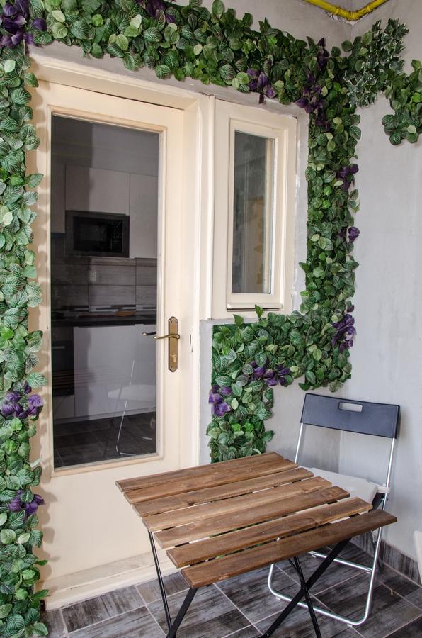 Four Rooms Apartment Central Bukurešť Exteriér fotografie